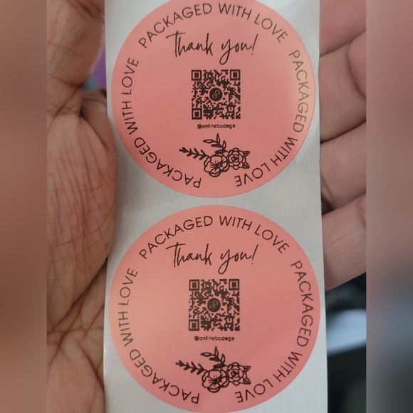 100 Ct 2in Bubble Gum Pink Poshmark QR Sticker Customized To Your Closet - Picture 2 of 3